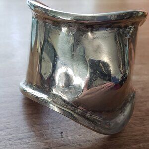 Unisex Mexican silver wave form cuff